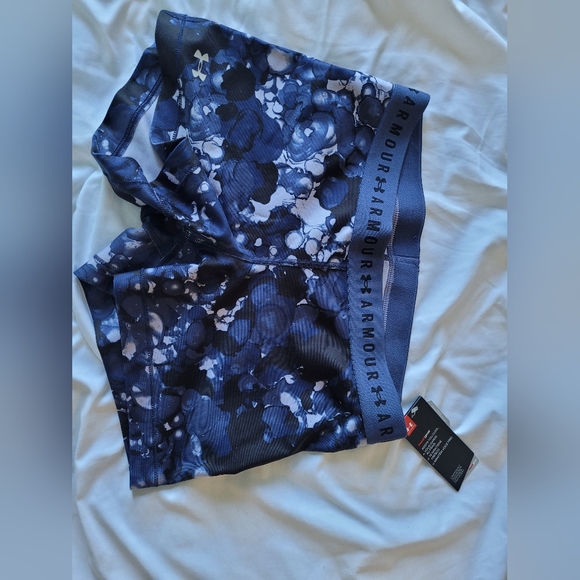 Under Armour shorts - Picture 2 of 5